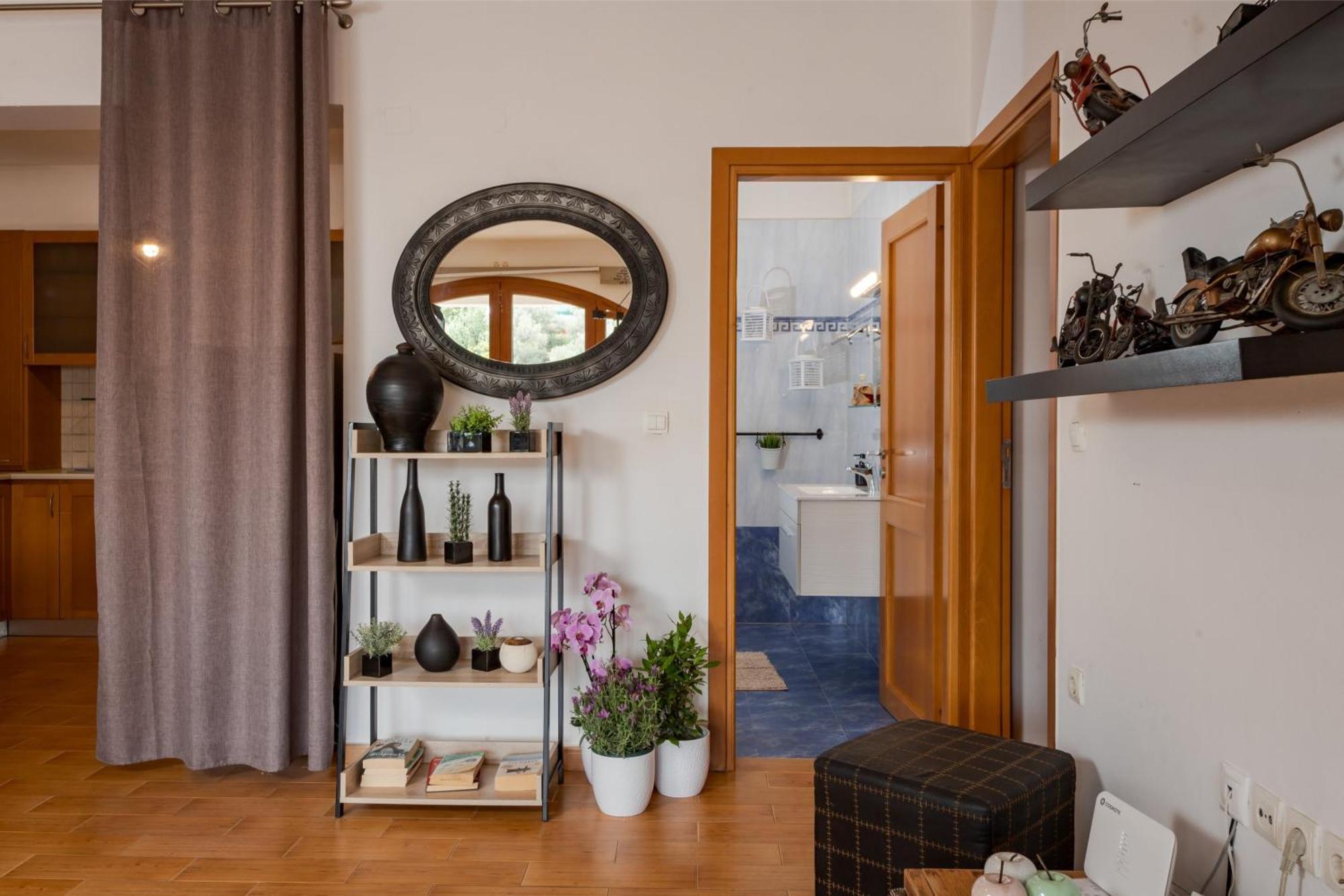 Apartment Zen Serenity Retreat With Great Outdoors, Pool & Parking *
