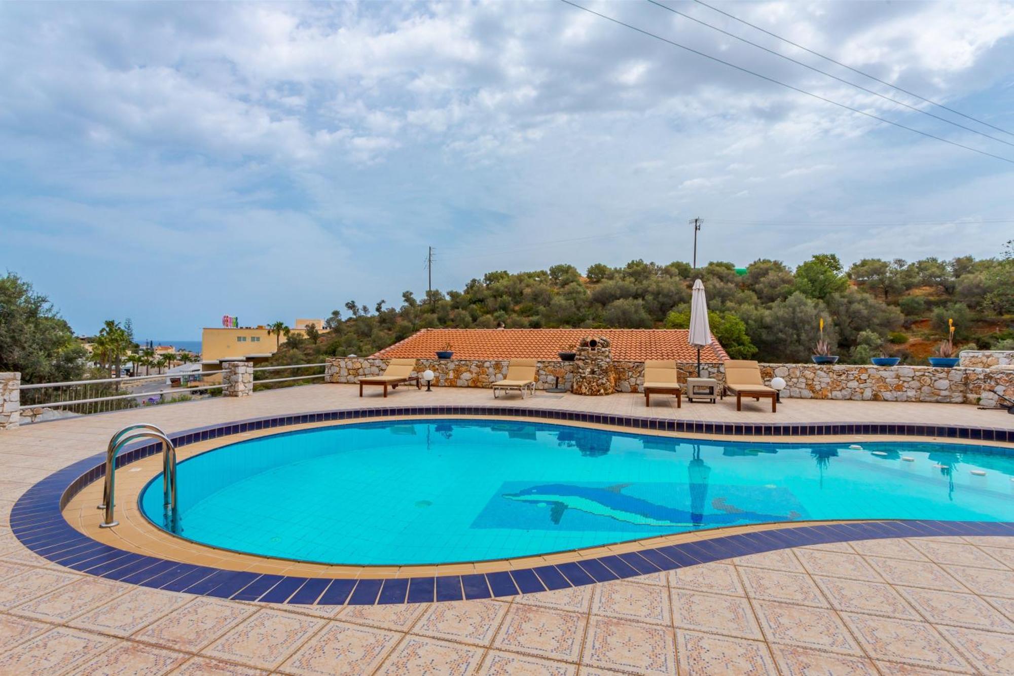 Zen Serenity Retreat With Great Outdoors, Pool & Parking Διαμέρισμα Άπτερα