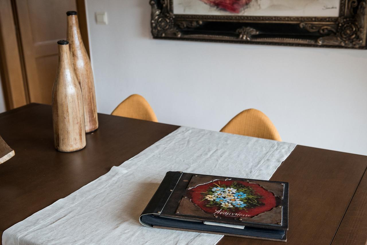 Zen Serenity Retreat With Great Outdoors, Pool & Parking * Άπτερα