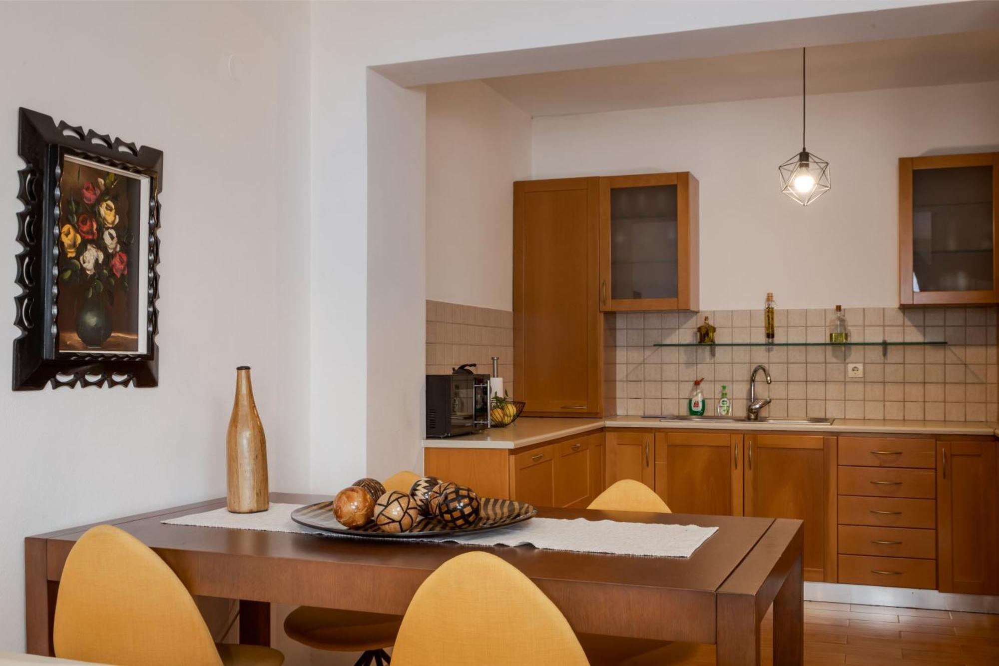 Apartment Zen Serenity Retreat With Great Outdoors, Pool & Parking